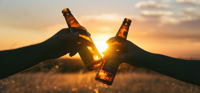cheers-839865_1920